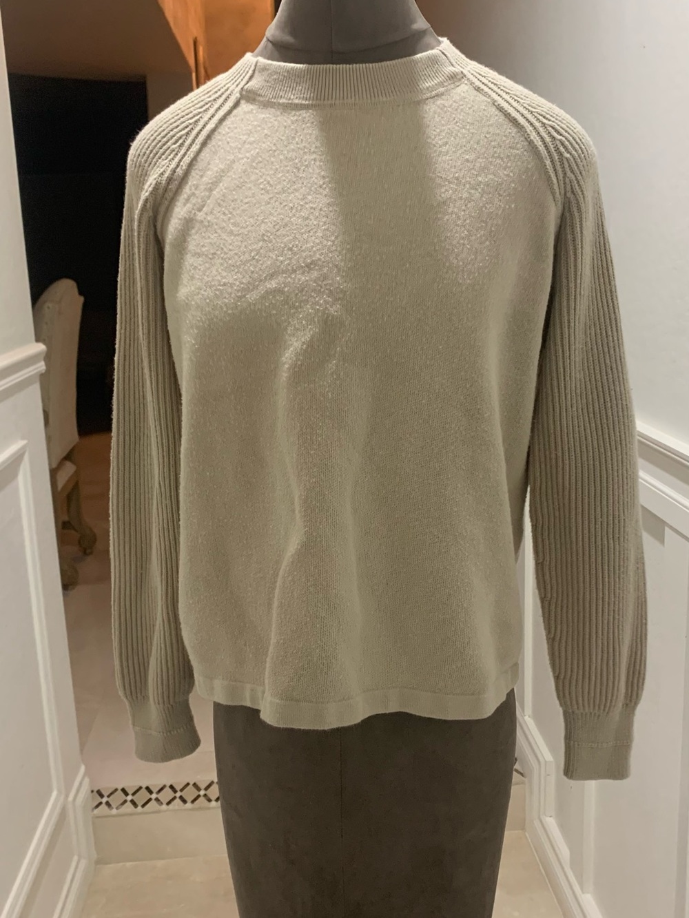VINCE RIBBED RAGLAN SLEEVE CREWNECK SWEATER Size S